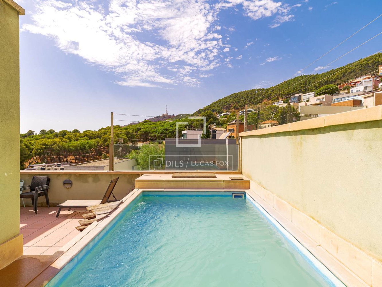 Villa a Barcelona, Spagna 4 camere da letto, 326 mq. N° 197108
