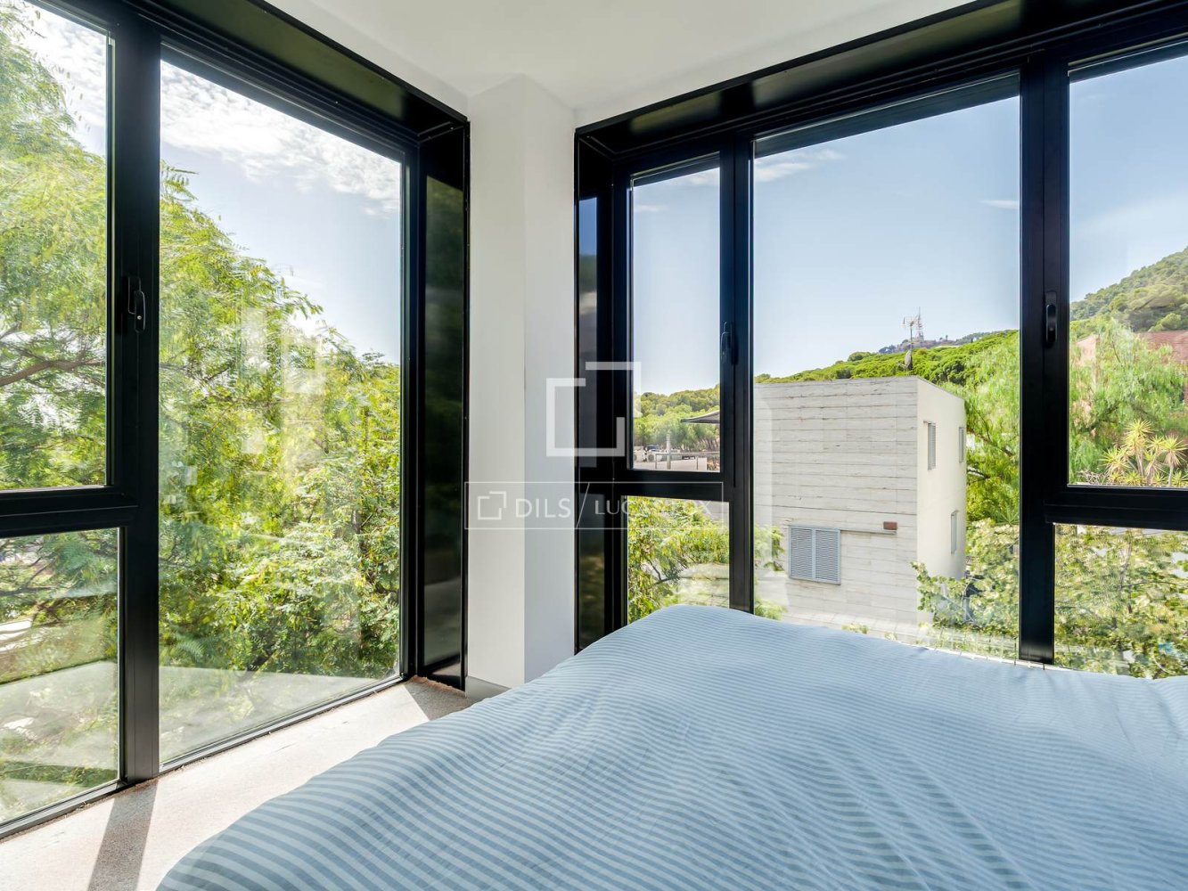 Villa a Barcelona, Spagna 4 camere da letto, 326 mq. N° 197108