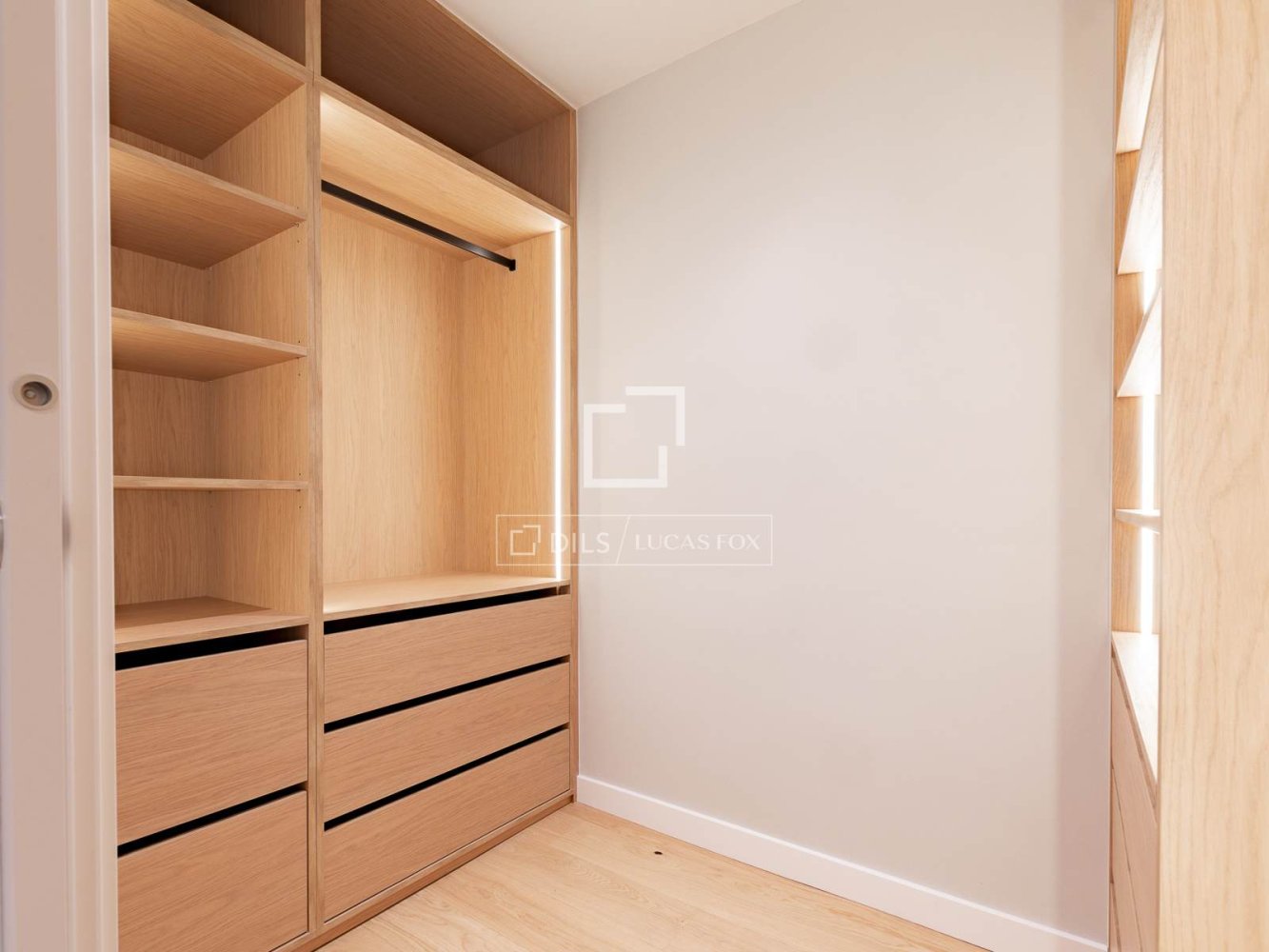 Квартира в Барселона, Испания 3 спальни, 150м2 №150534