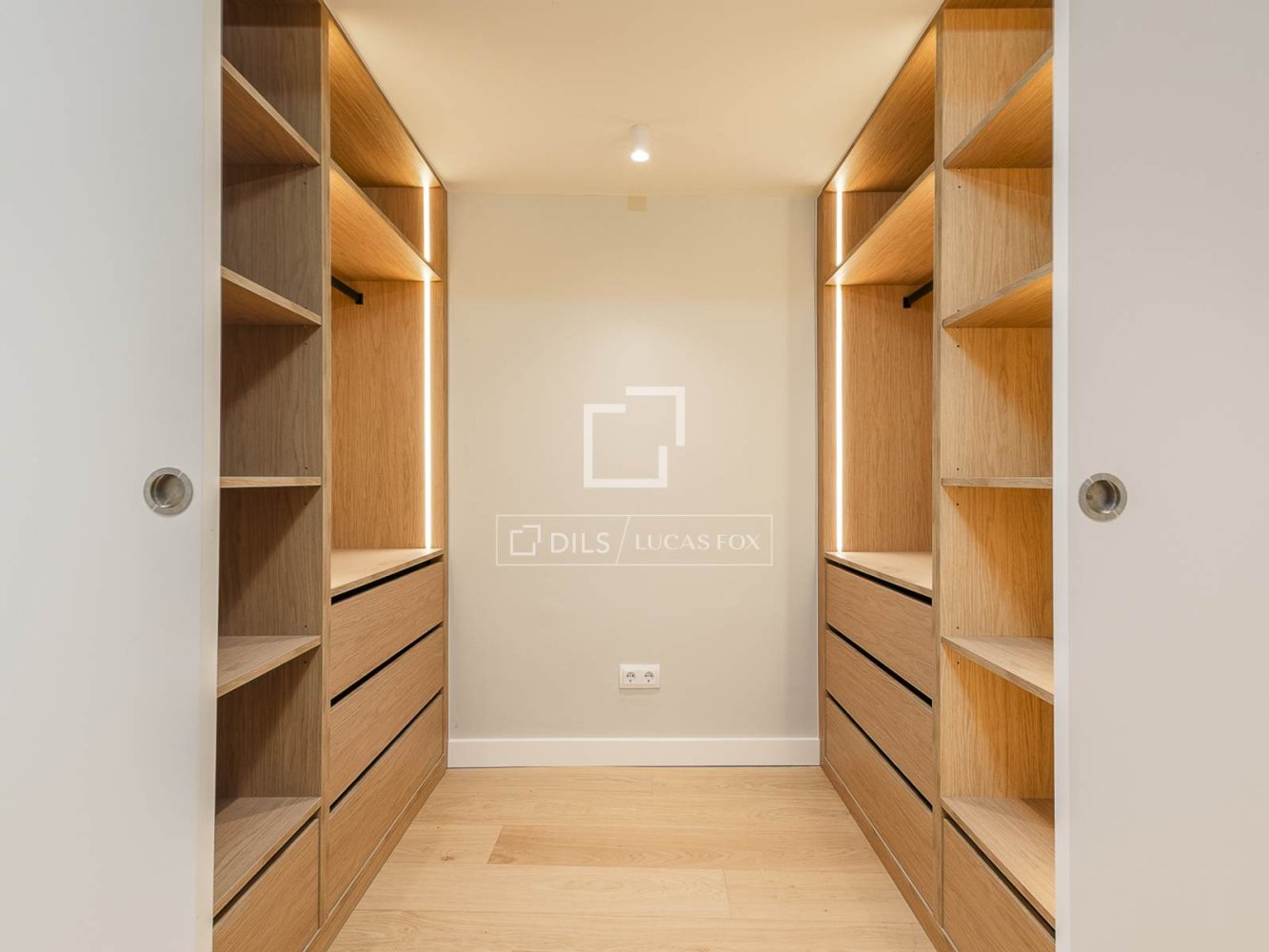 Квартира в Барселона, Испания 3 спальни, 150м2 №150534