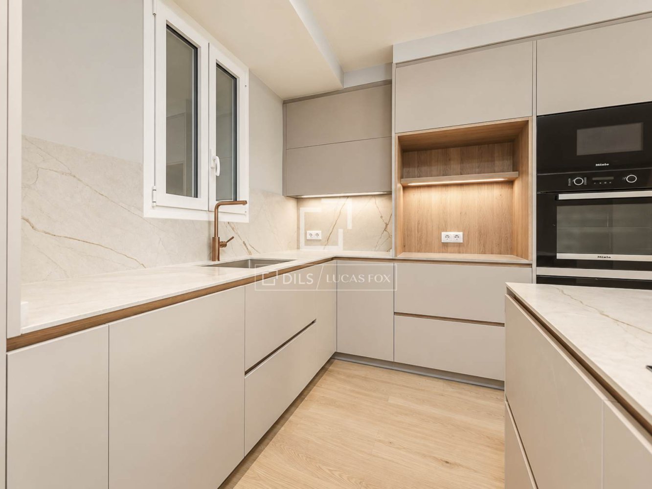 Квартира в Барселона, Испания 3 спальни, 150м2 №150534