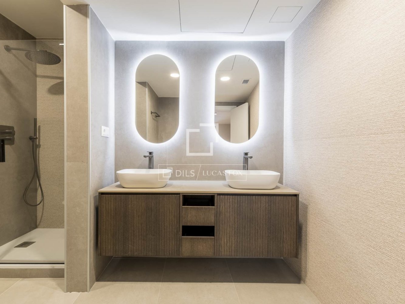 Квартира в Барселона, Испания 3 спальни, 150м2 №150534
