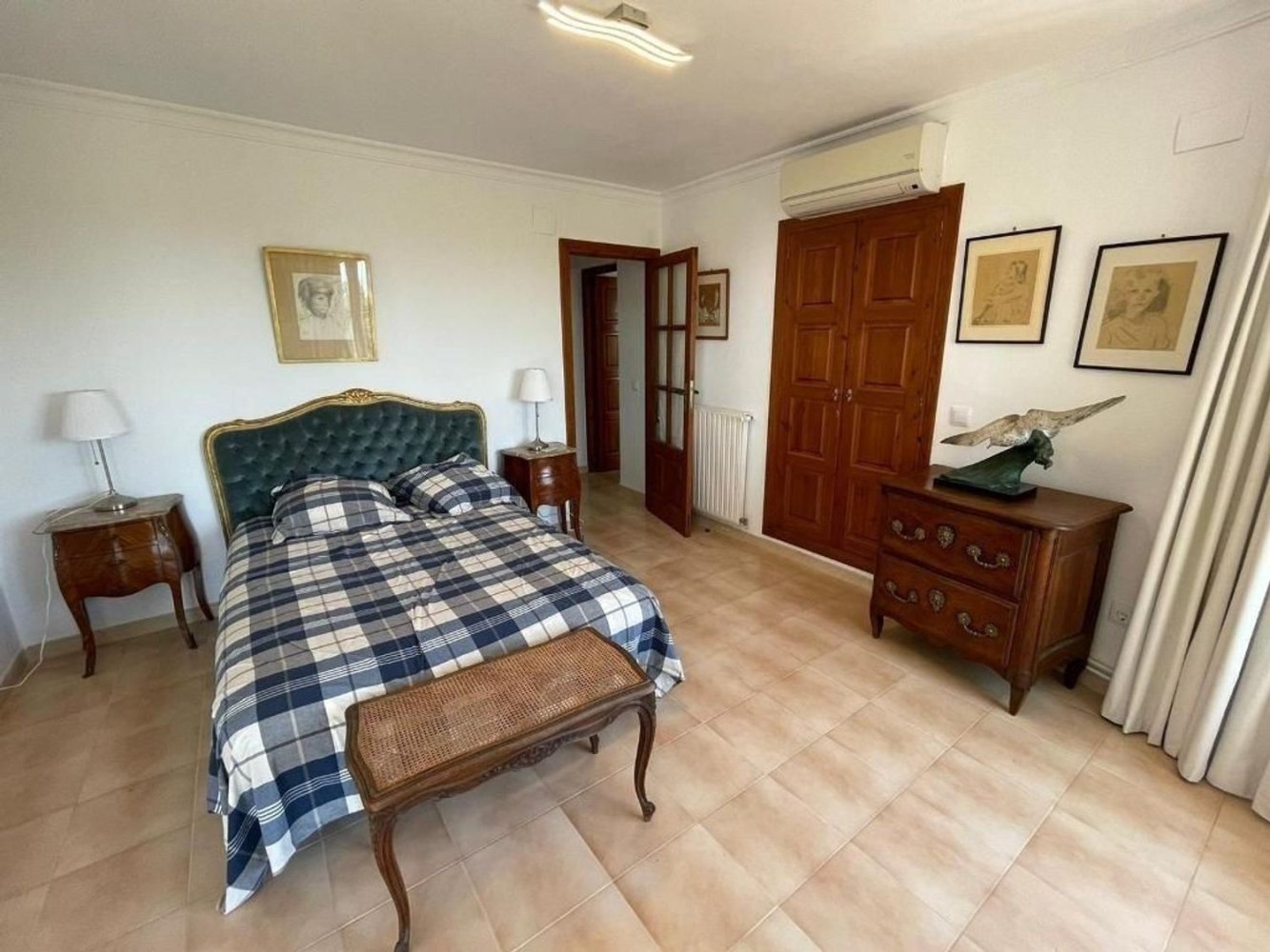 Villa a Moraira, Alicante, Spagna 5 camere da letto, 299 mq. N° 198211