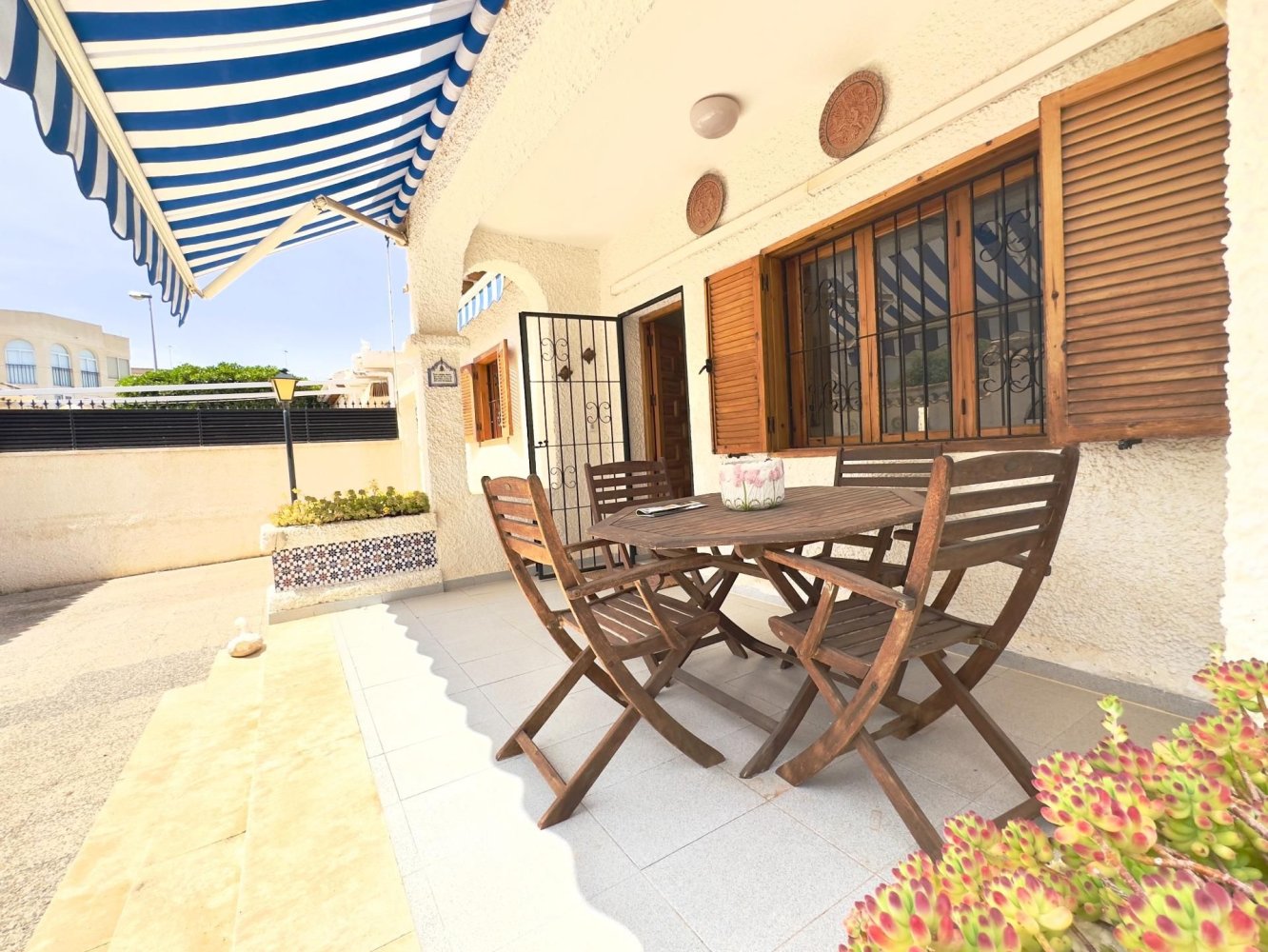 Villa a Cabo Roig, Alicante, Spagna 144 mq. N° 198127