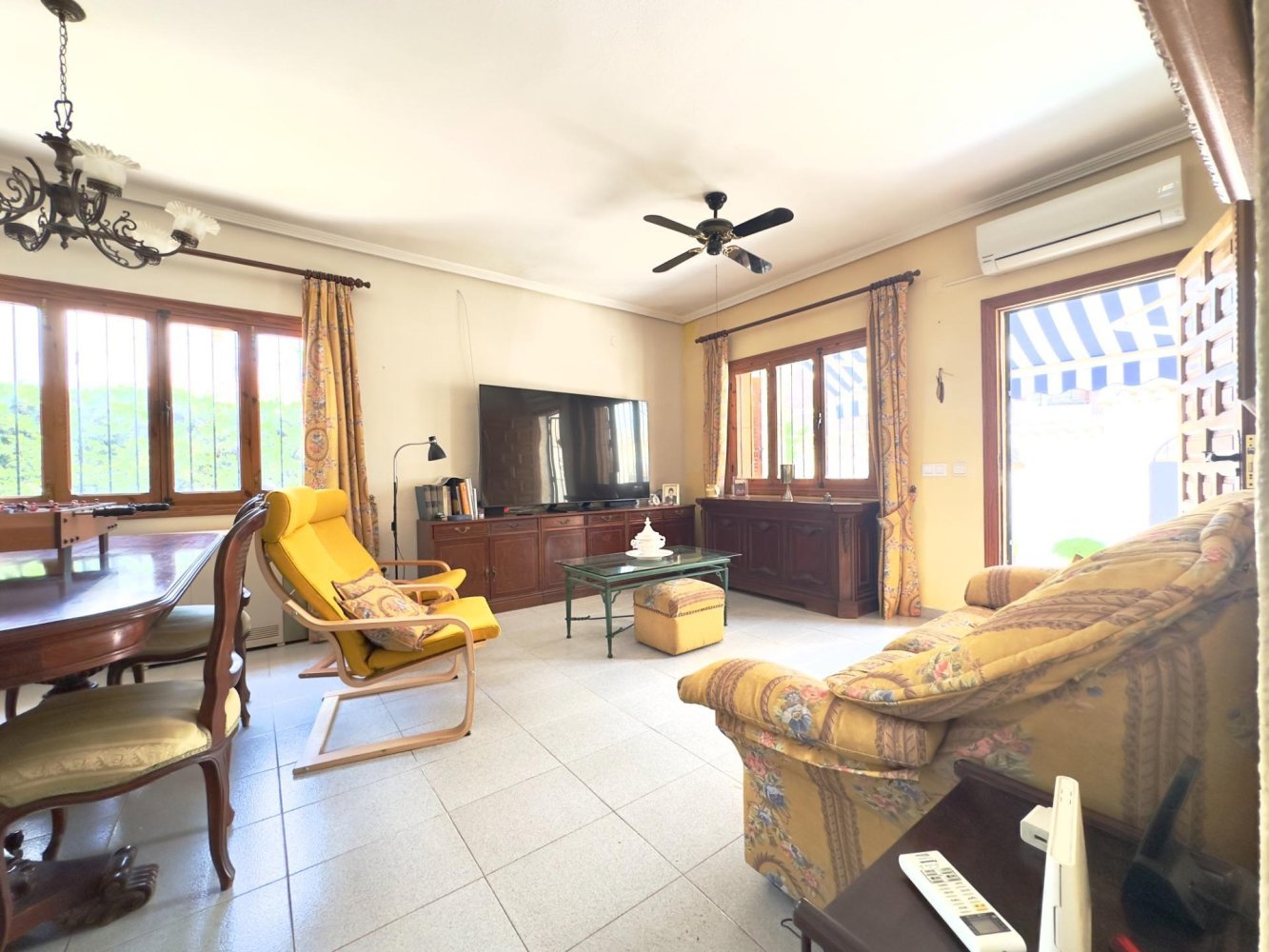 Villa a Cabo Roig, Alicante, Spagna 144 mq. N° 198127