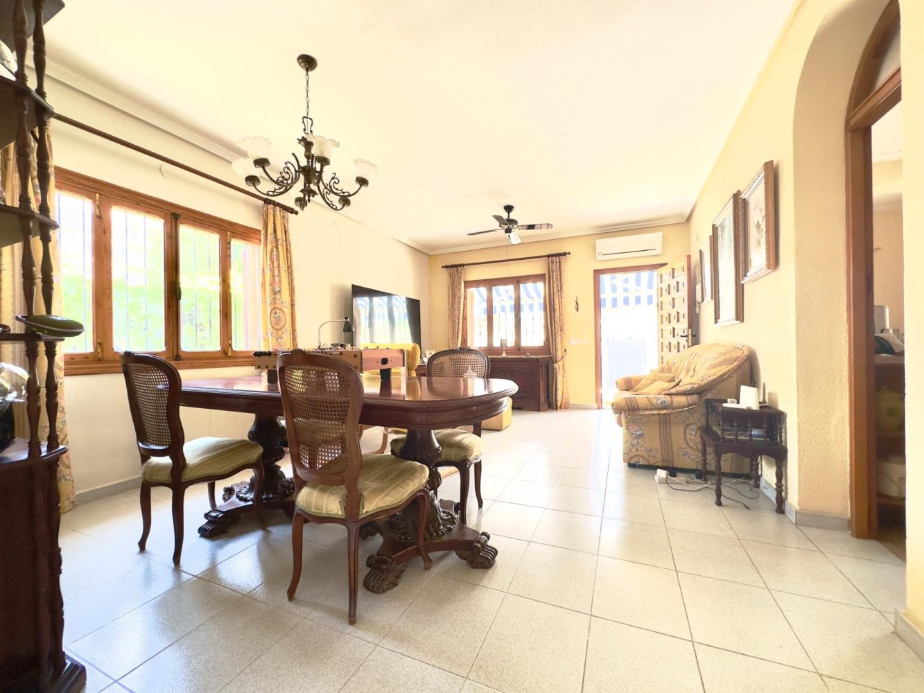 Villa a Cabo Roig, Alicante, Spagna 144 mq. N° 198127
