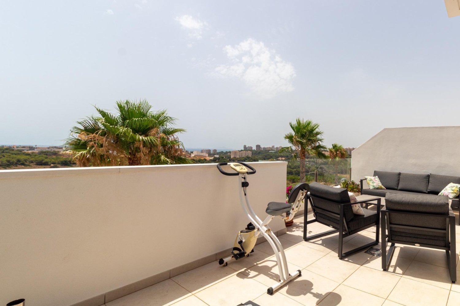 House in Cabo Roig, Alicante, Spain 170 sq.m. No. 198132