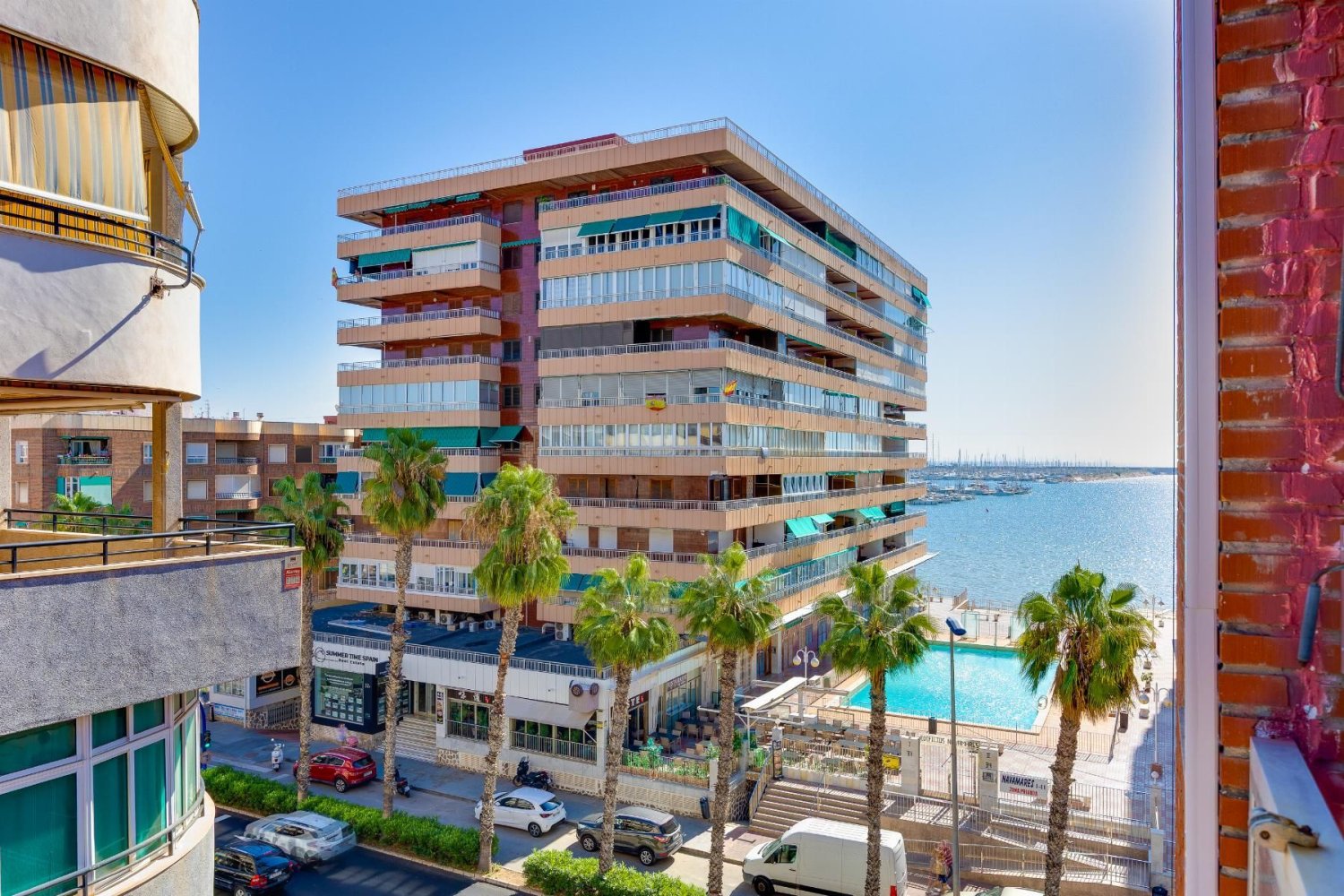 Apartment in Torrevieja, Alicante, Spain 70 sq.m. No. 197904
