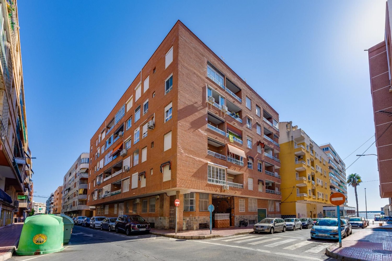 Apartment in Torrevieja, Alicante, Spain 70 sq.m. No. 197904