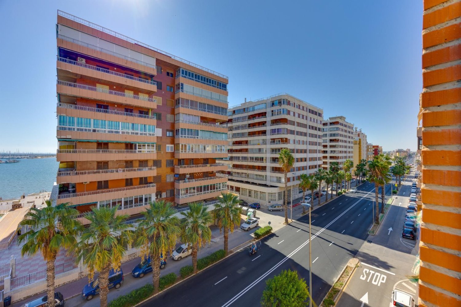 Apartment in Torrevieja, Alicante, Spain 70 sq.m. No. 197904