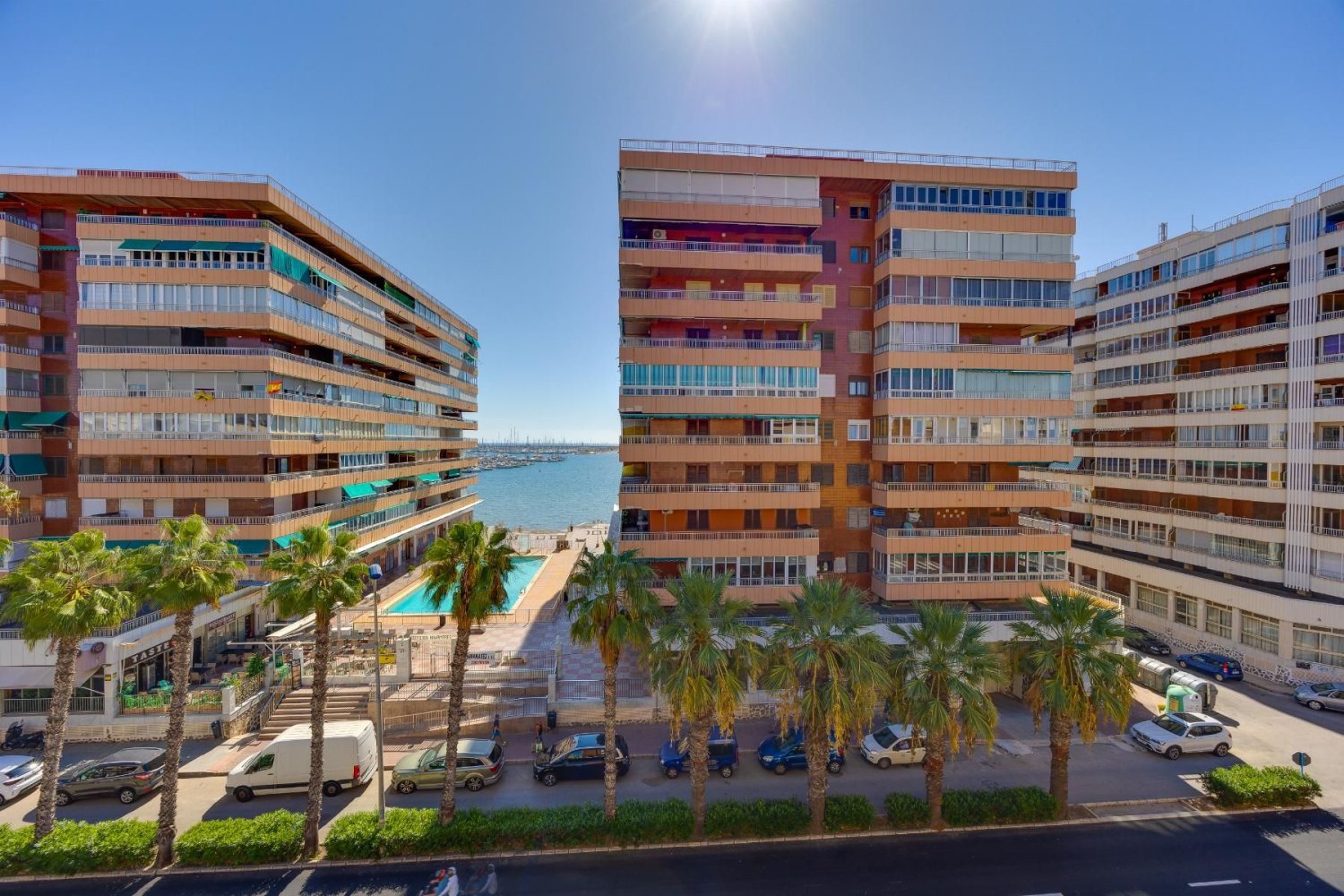 Apartment in Torrevieja, Alicante, Spain 70 sq.m. No. 197904