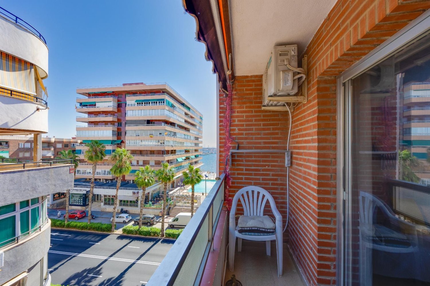 Apartment in Torrevieja, Alicante, Spain 70 sq.m. No. 197904