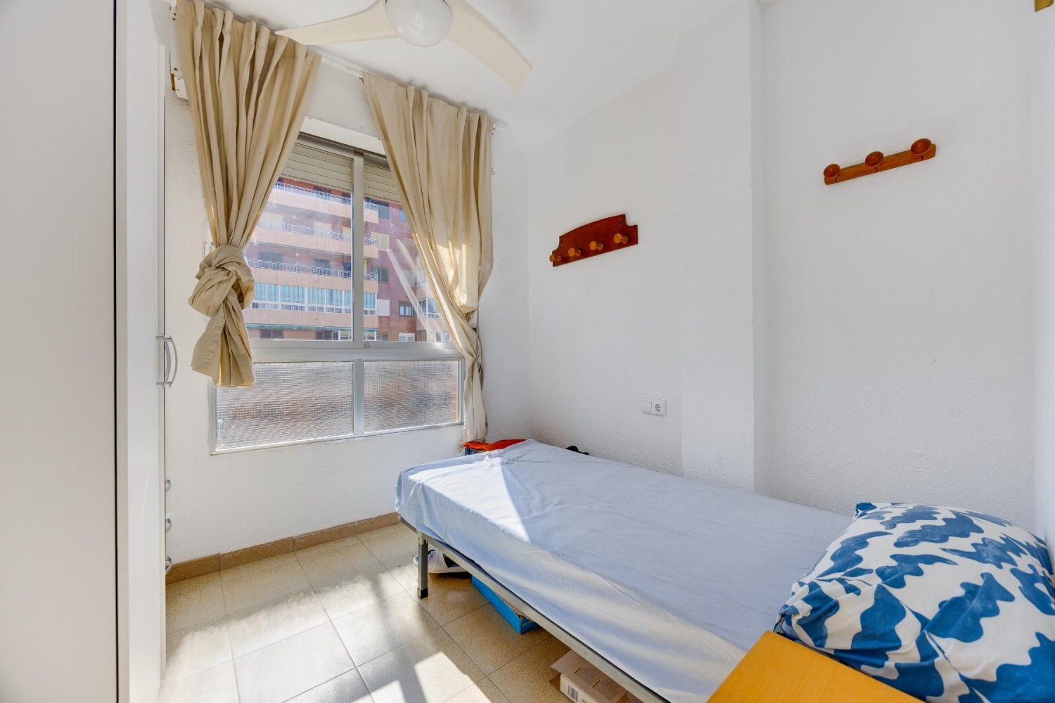 Apartment in Torrevieja, Alicante, Spain 70 sq.m. No. 197904