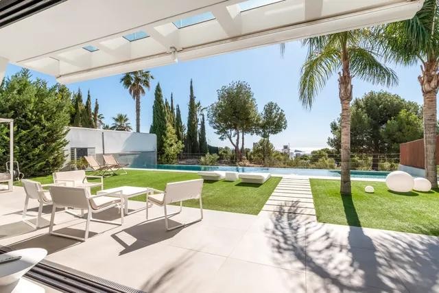 Villa en Benidorm, Alicante, España 3 dormitorios, 328 m2 No. 197077