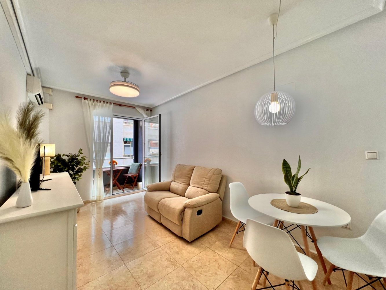 Apartament w Torrevieja, Alicante, Hiszpania 2 sypialnie, 88 mkw. nr 198154