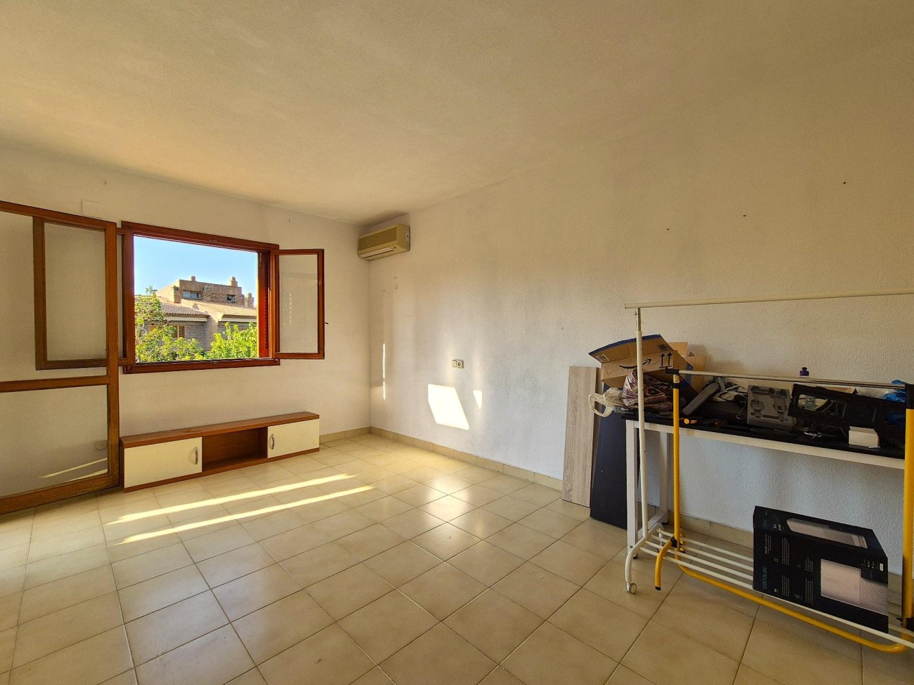 Hus i San Juan, Alicante, Spanien 4 sovrum, 360 kvm. Nr. 197047