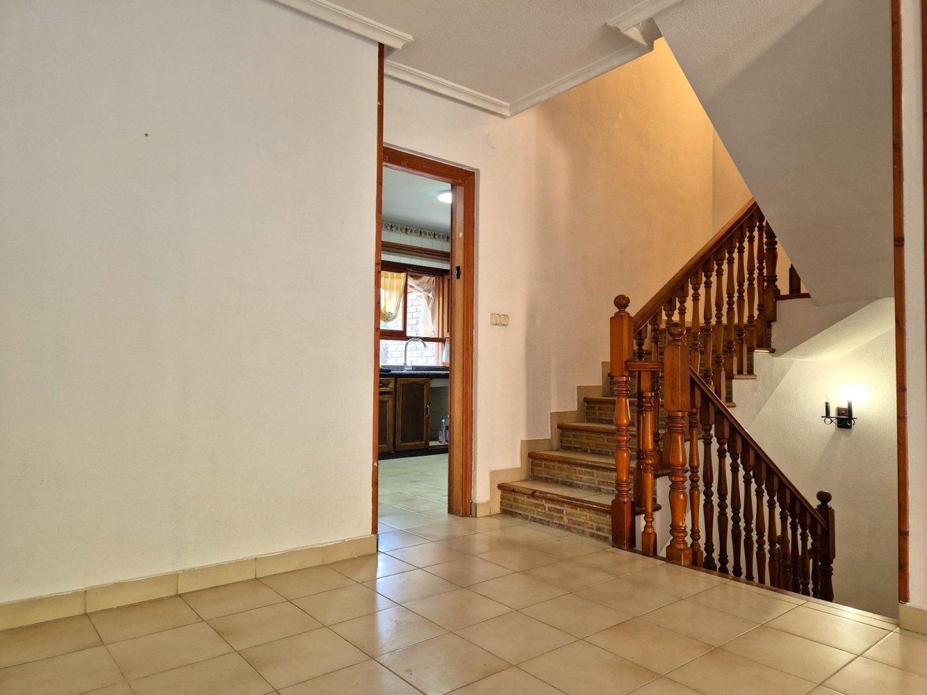 Hus i San Juan, Alicante, Spanien 4 sovrum, 360 kvm. Nr. 197047