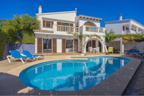 Villa a Port d'Addaya, Menorca, Spagna 3 camere da letto, 189 mq. N° 197152