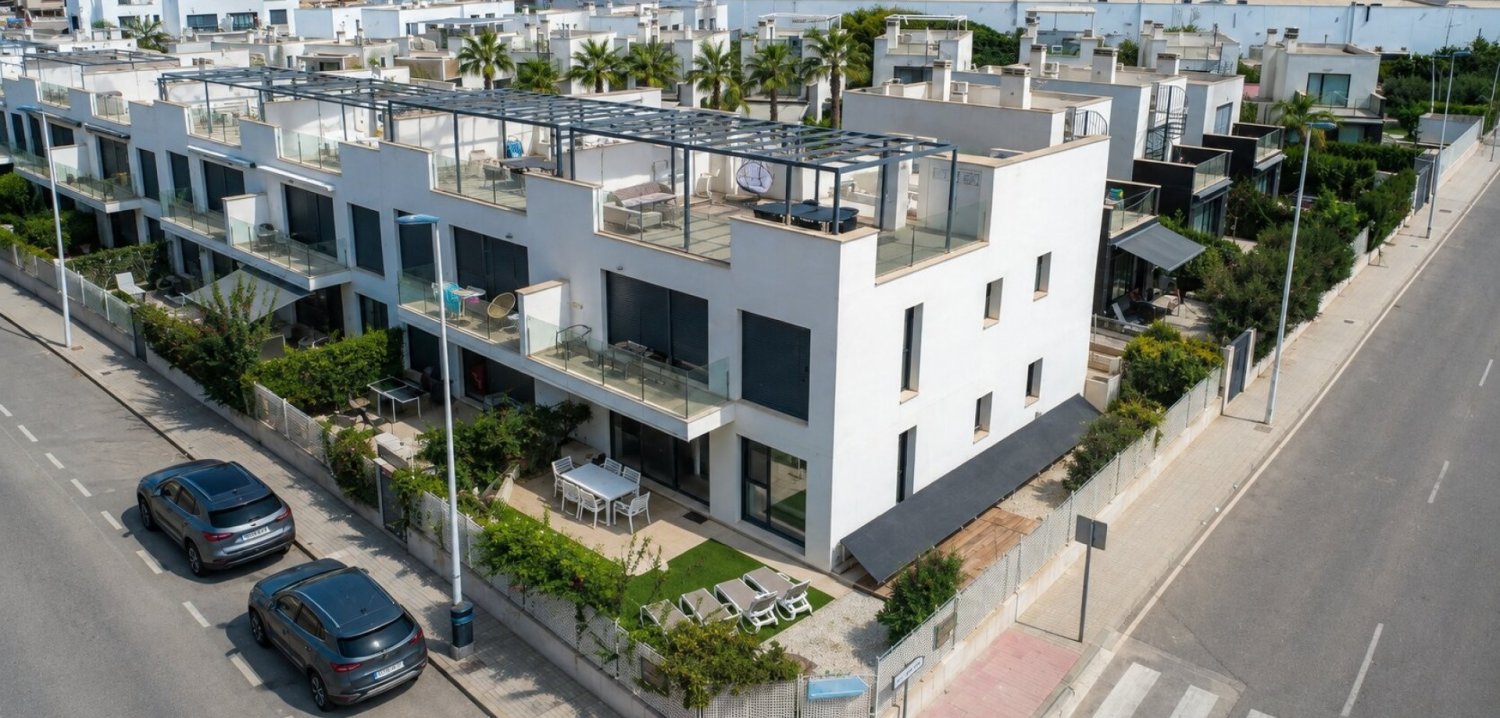 Apartment à Alicante, Espagne 3 chambres, 78 m2 No. 198022