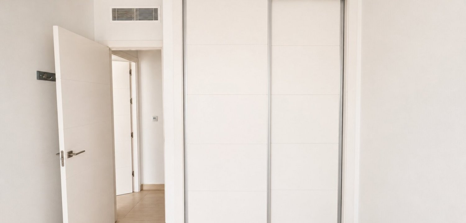 Apartment à Alicante, Espagne 3 chambres, 78 m2 No. 198022