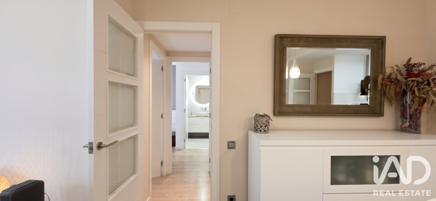 Apartment in Barcelona, Spain 4 bedrooms, 111 sq.m. No. 199565