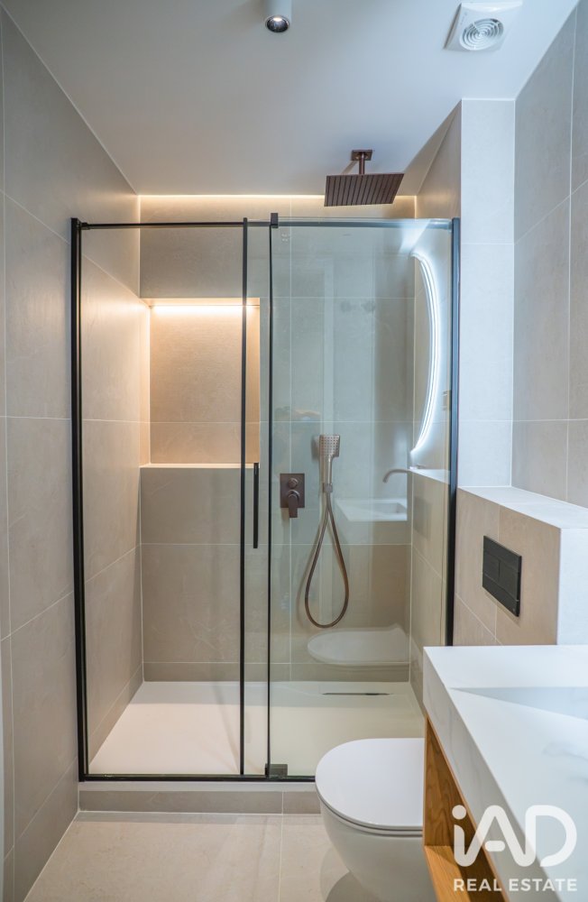 Apartment in Barcelona, Spain 3 bedrooms, 176 sq.m. No. 199531