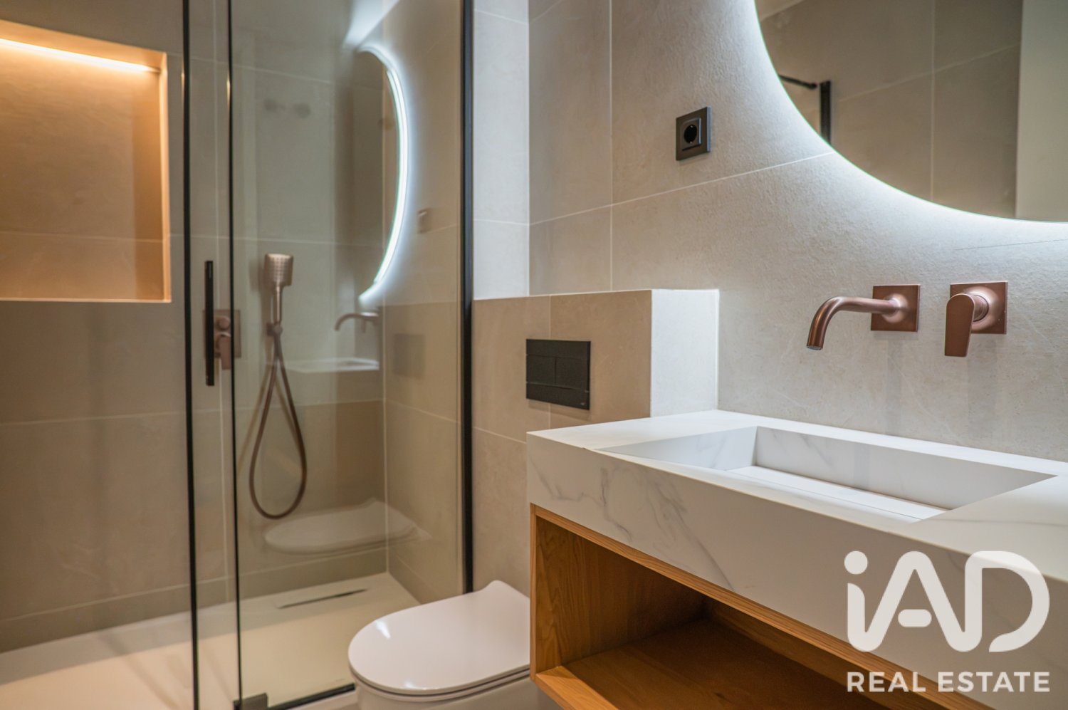 Apartment in Barcelona, Spain 3 bedrooms, 176 sq.m. No. 199531