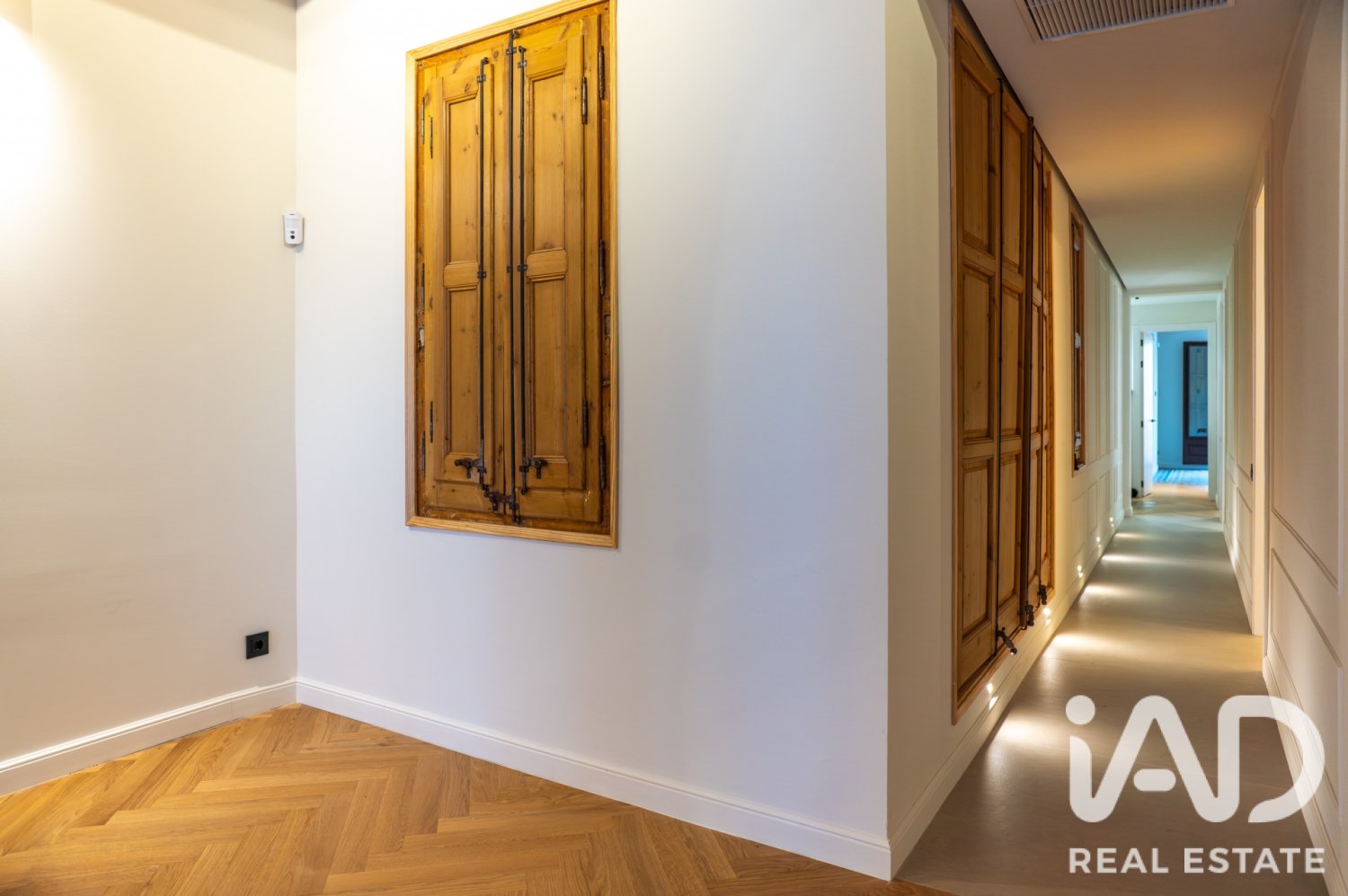 Apartment in Barcelona, Spain 3 bedrooms, 176 sq.m. No. 199531