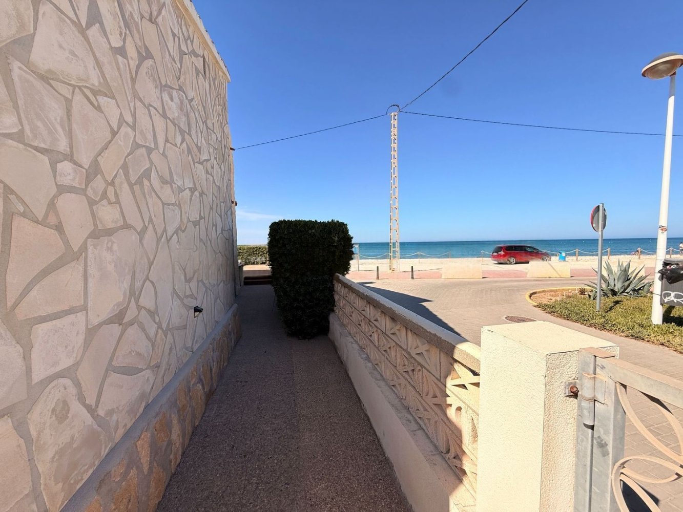 Villa a Denia, Alicante, Spagna 4 camere da letto, 175 mq. N° 198215