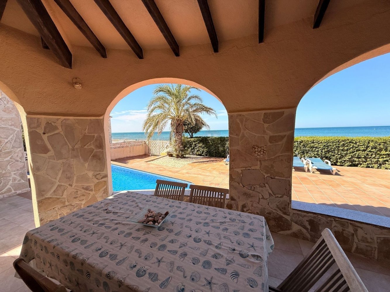 Villa a Denia, Alicante, Spagna 4 camere da letto, 175 mq. N° 198215