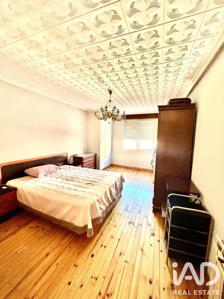 Apartment in La Baneza, Leon, Spain 3 bedrooms, 145 sq.m. No. 197835