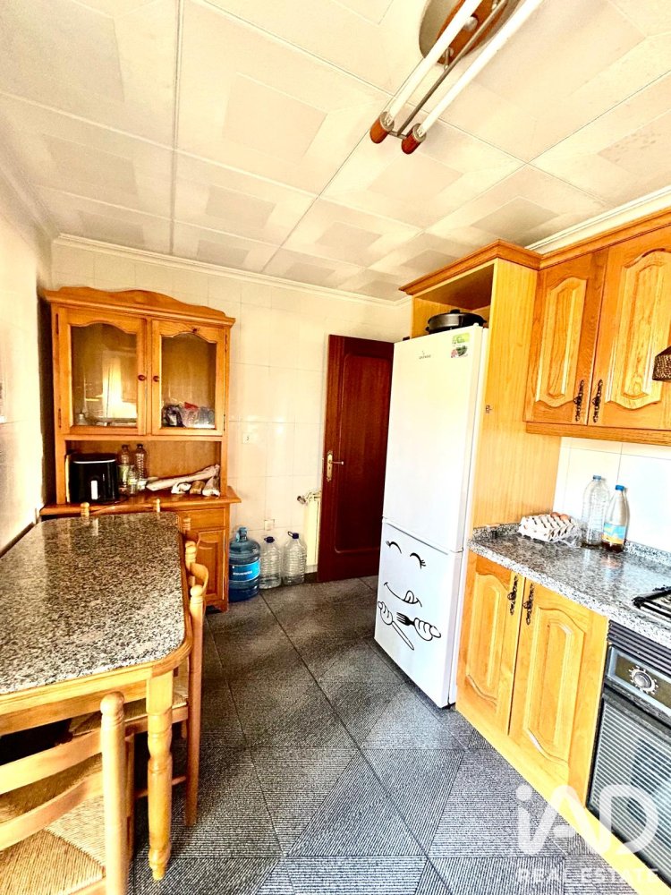 Apartment in La Baneza, Leon, Spain 3 bedrooms, 145 sq.m. No. 197835