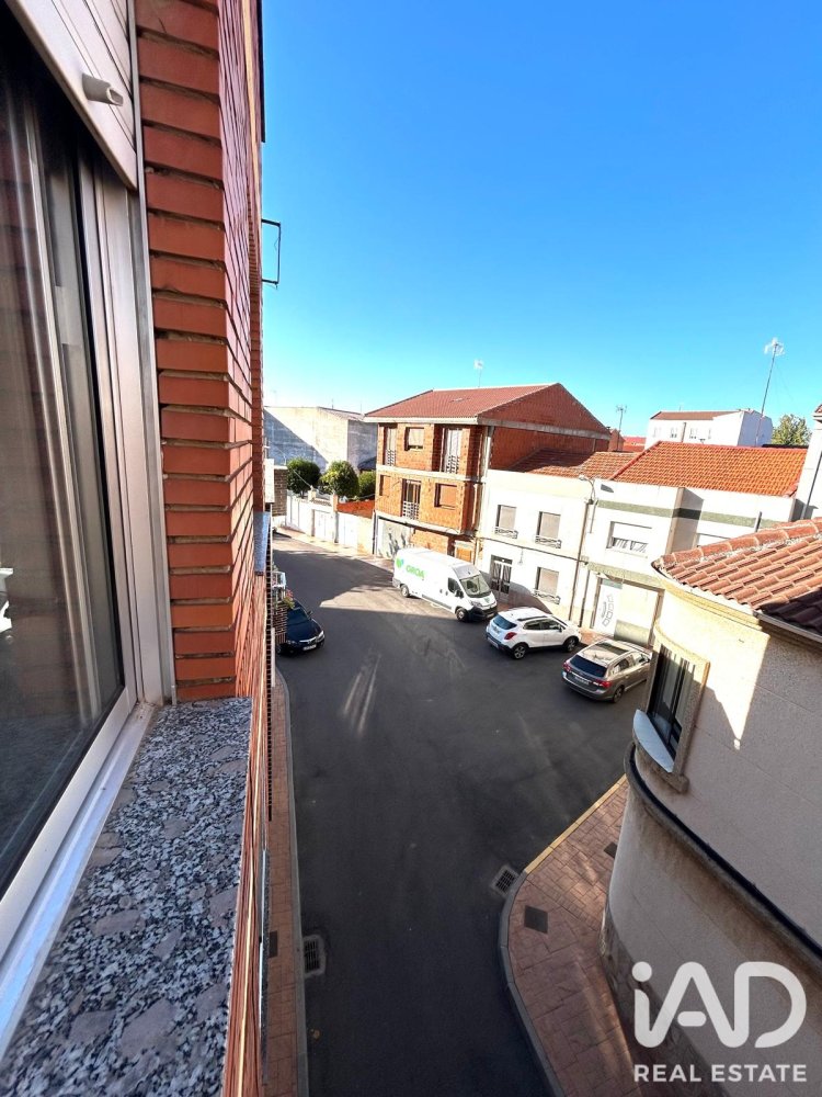 Apartment in La Baneza, Leon, Spain 3 bedrooms, 145 sq.m. No. 197835