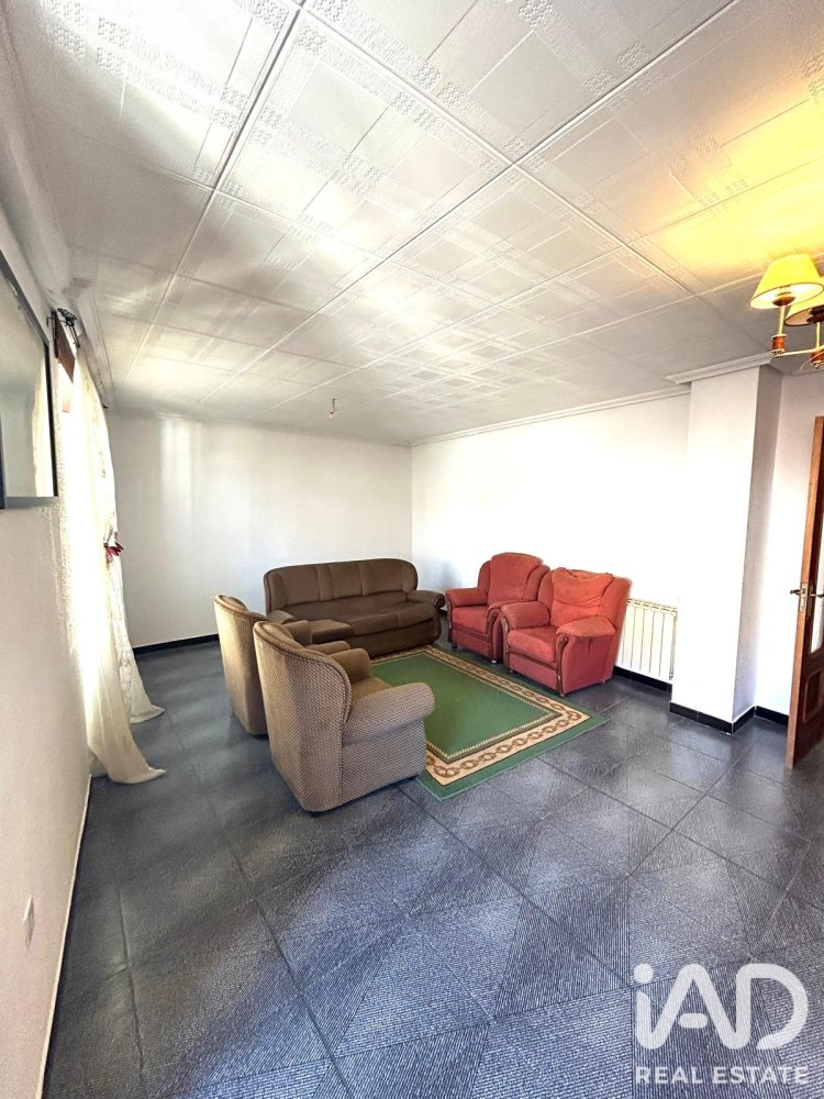 Apartment in La Baneza, Leon, Spain 3 bedrooms, 145 sq.m. No. 197835