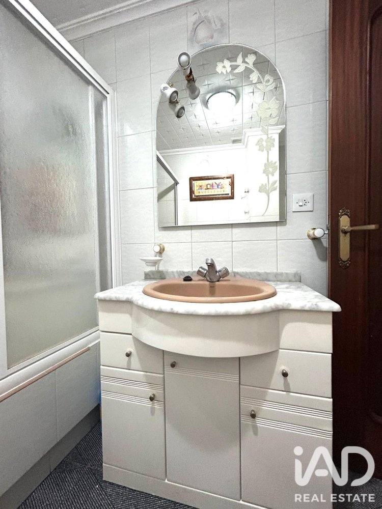 Apartment in La Baneza, Leon, Spain 3 bedrooms, 145 sq.m. No. 197835