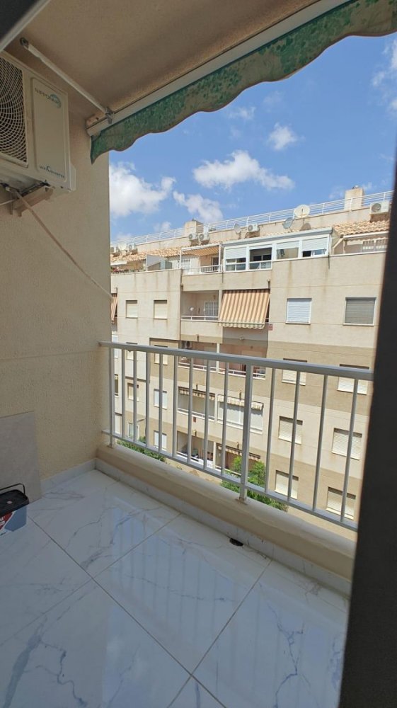 Lägenhet i Torrevieja, Alicante, Spanien 85 kvm. Nr. 197332