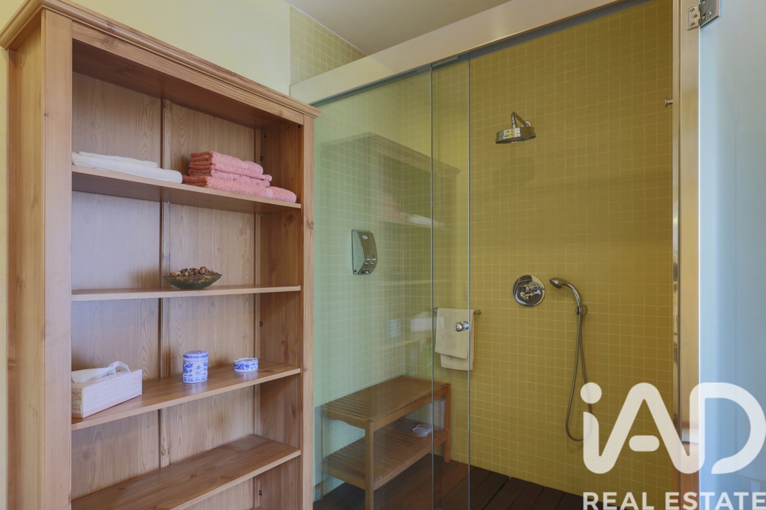 House in Tarragona, Spain 4 bedrooms, 544 sq.m. No. 199630