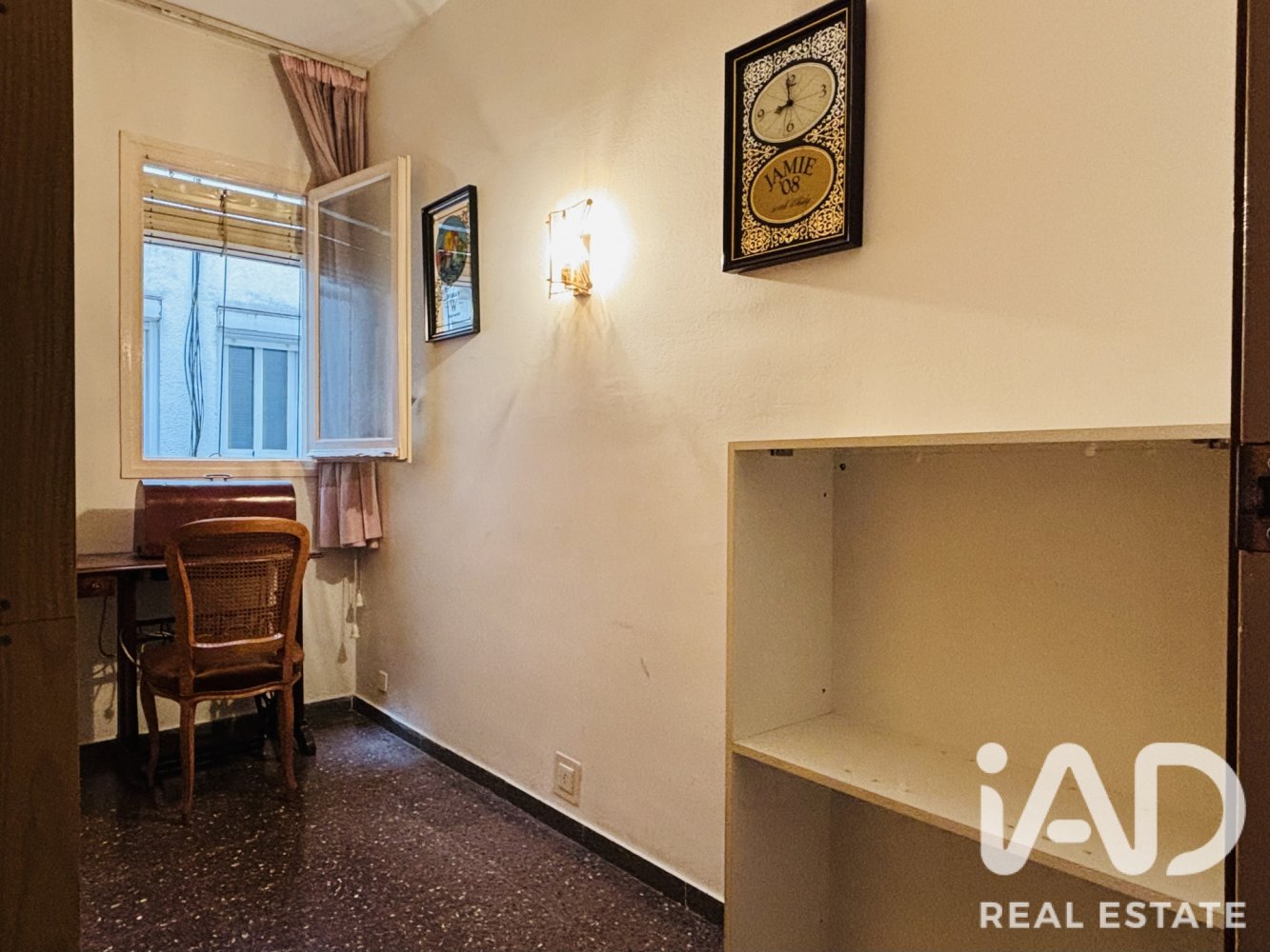 Apartment in Barcelona, Spain 4 bedrooms, 85 sq.m. No. 199529