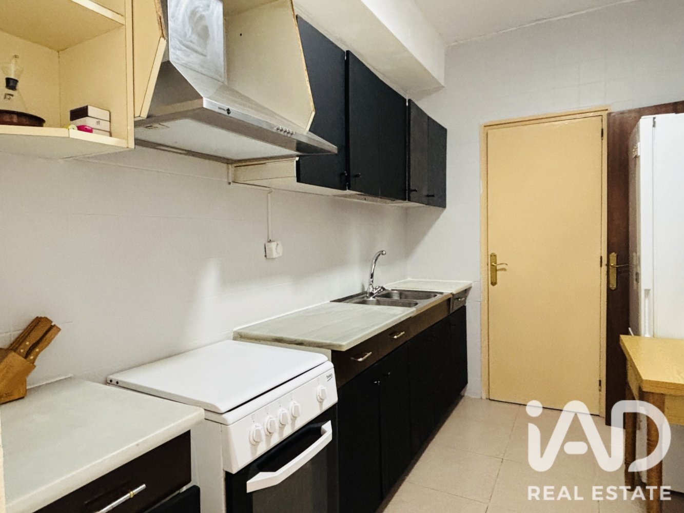 Apartment in Barcelona, Spain 4 bedrooms, 85 sq.m. No. 199529