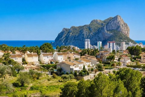 Villa a Calpe, Alicante, Spagna 5 camere da letto, 266 mq. N° 198212