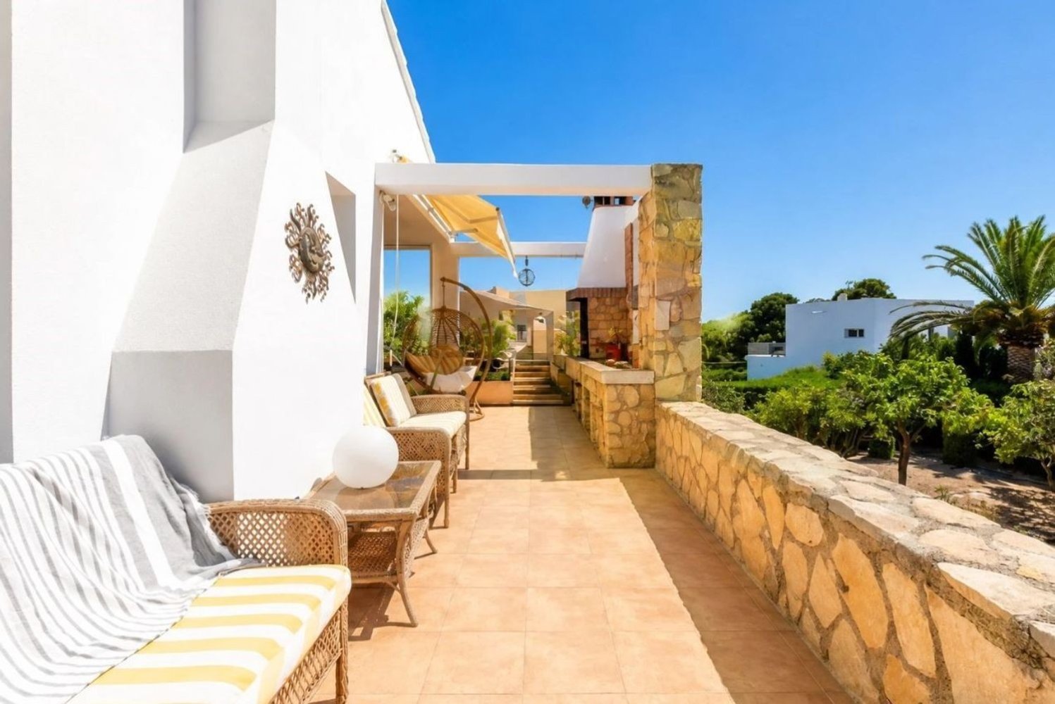 Villa a Calpe, Alicante, Spagna 5 camere da letto, 266 mq. N° 198212