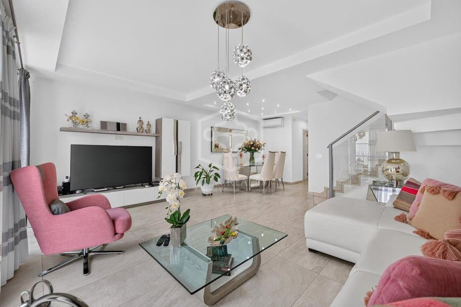 Townhouse in Arona, Tenerife, Spain 3 bedrooms, 231 sq.m. No. 198013