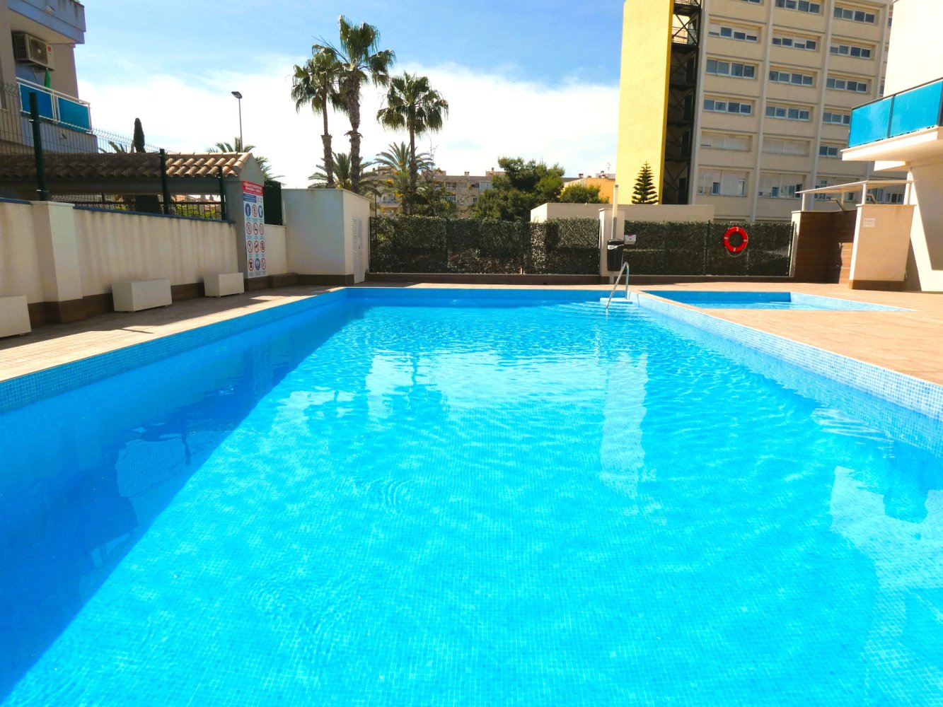 Appartamento a Torrevieja, Alicante, Spagna 3 camere da letto, 79 mq. N° 198263