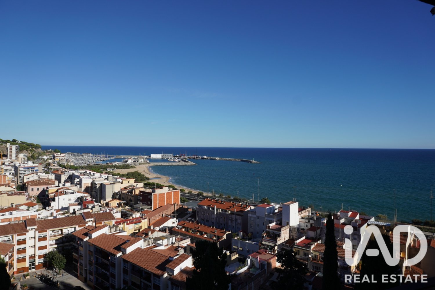Apartment in Arenys de Mar, Barcelona, Spain 3 bedrooms, 79 sq.m. No. 199560