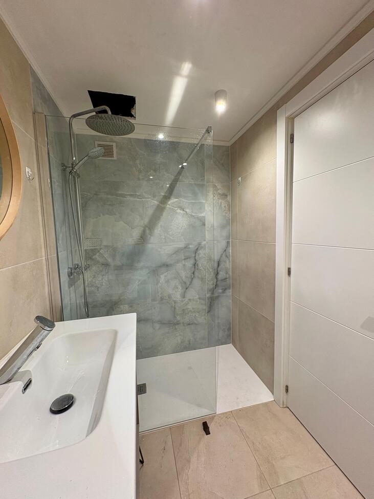 Apartment in Torrevieja, Alicante, Spain 3 bedrooms, 99 sq.m. No. 198973