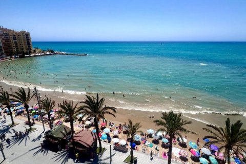 Huoneisto Torrevieja, Alicante, Espanja 3 makuuhuonetta, 99 m2 No. 198973