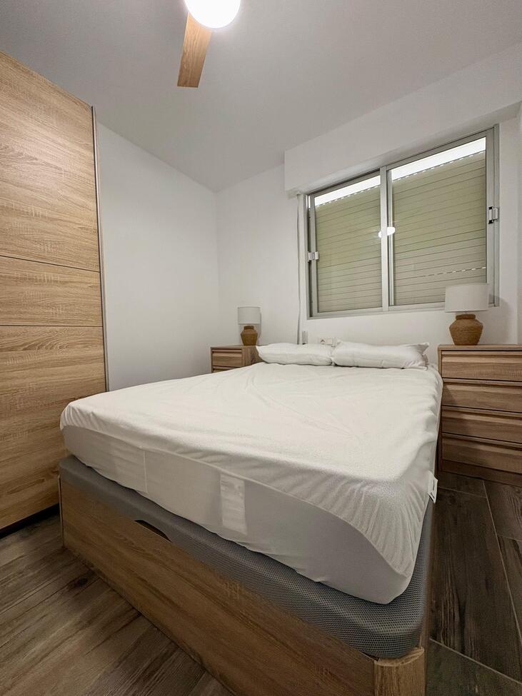 Apartment in Torrevieja, Alicante, Spain 3 bedrooms, 99 sq.m. No. 198973