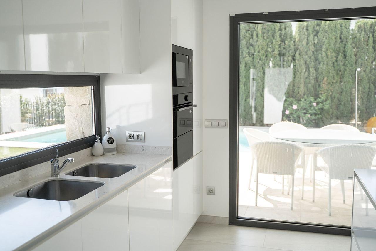 Villa i Finestrat, Alicante, Spanien 4 sovrum, 333.01 kvm. Nr. 198503