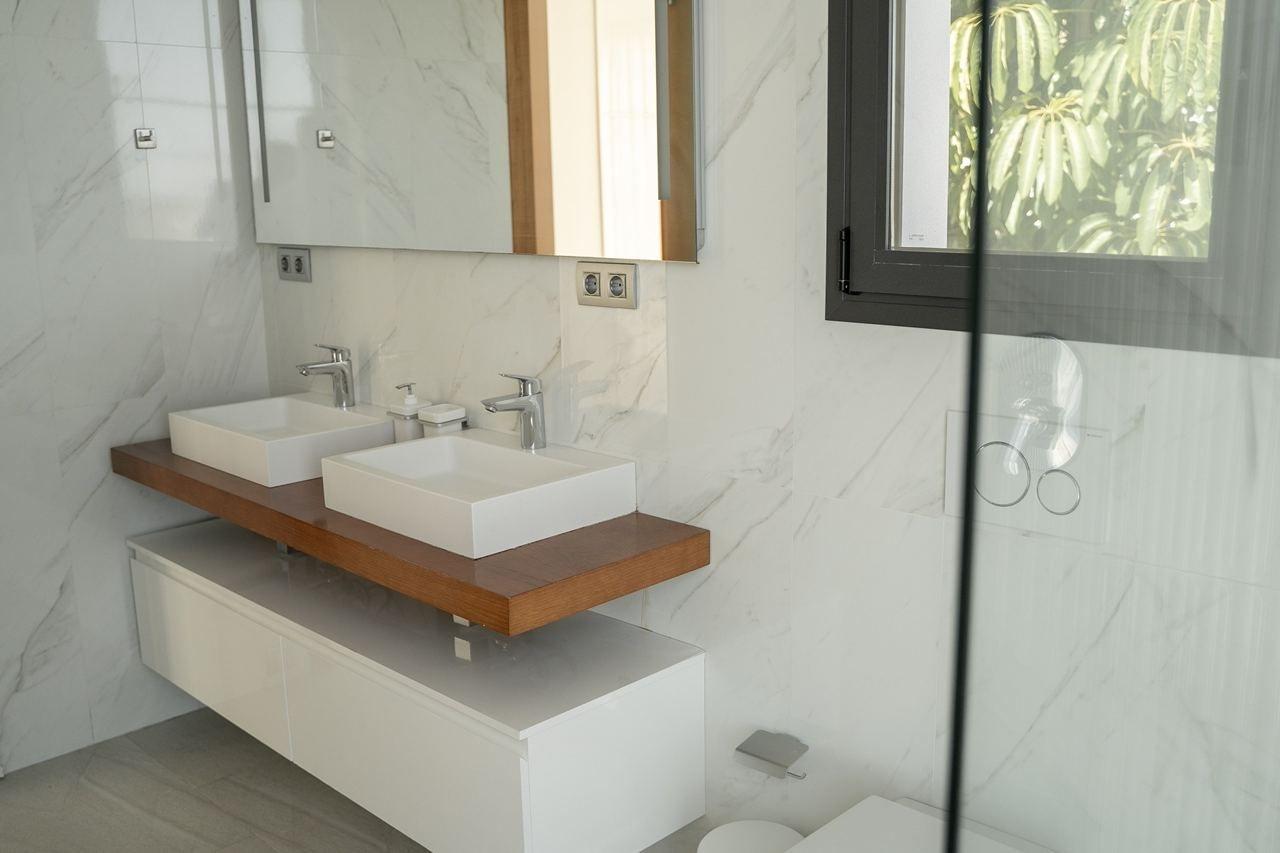 Villa i Finestrat, Alicante, Spanien 4 sovrum, 333.01 kvm. Nr. 198503