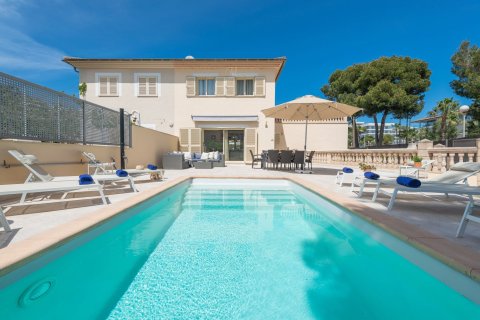 Villa i Platja De Muro, Mallorca, Spanien 5 sovrum, 165 kvm. Nr. 197359